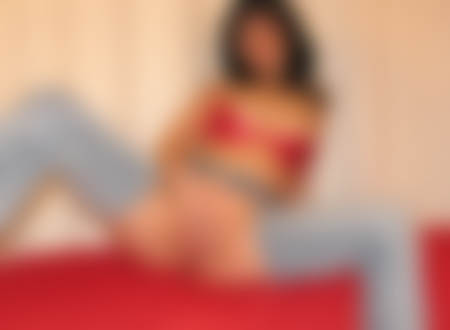 Sex Girls zeigen sich nackt vor der Livestripcam